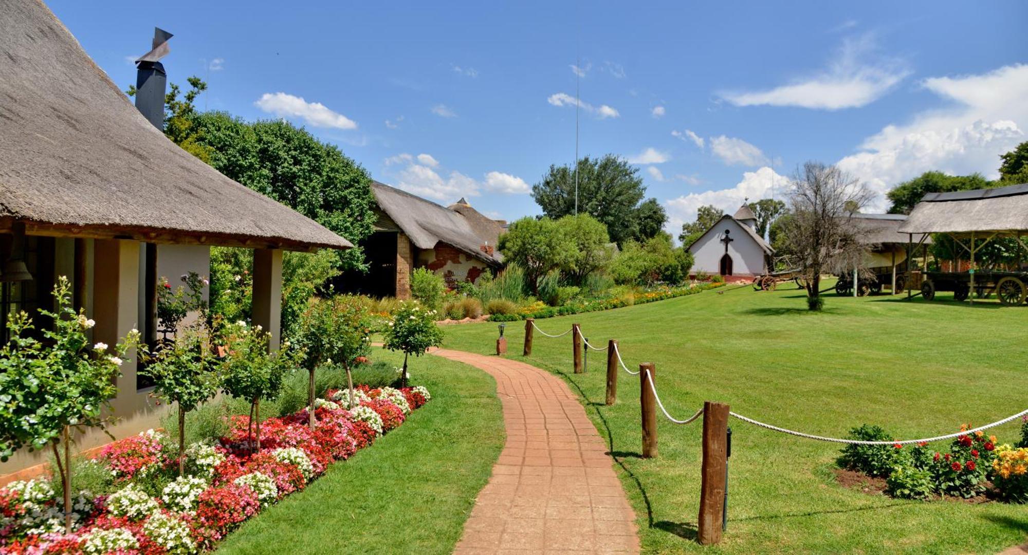 African Hills Safari Lodge & Spa 마갈리스버그 외부 사진