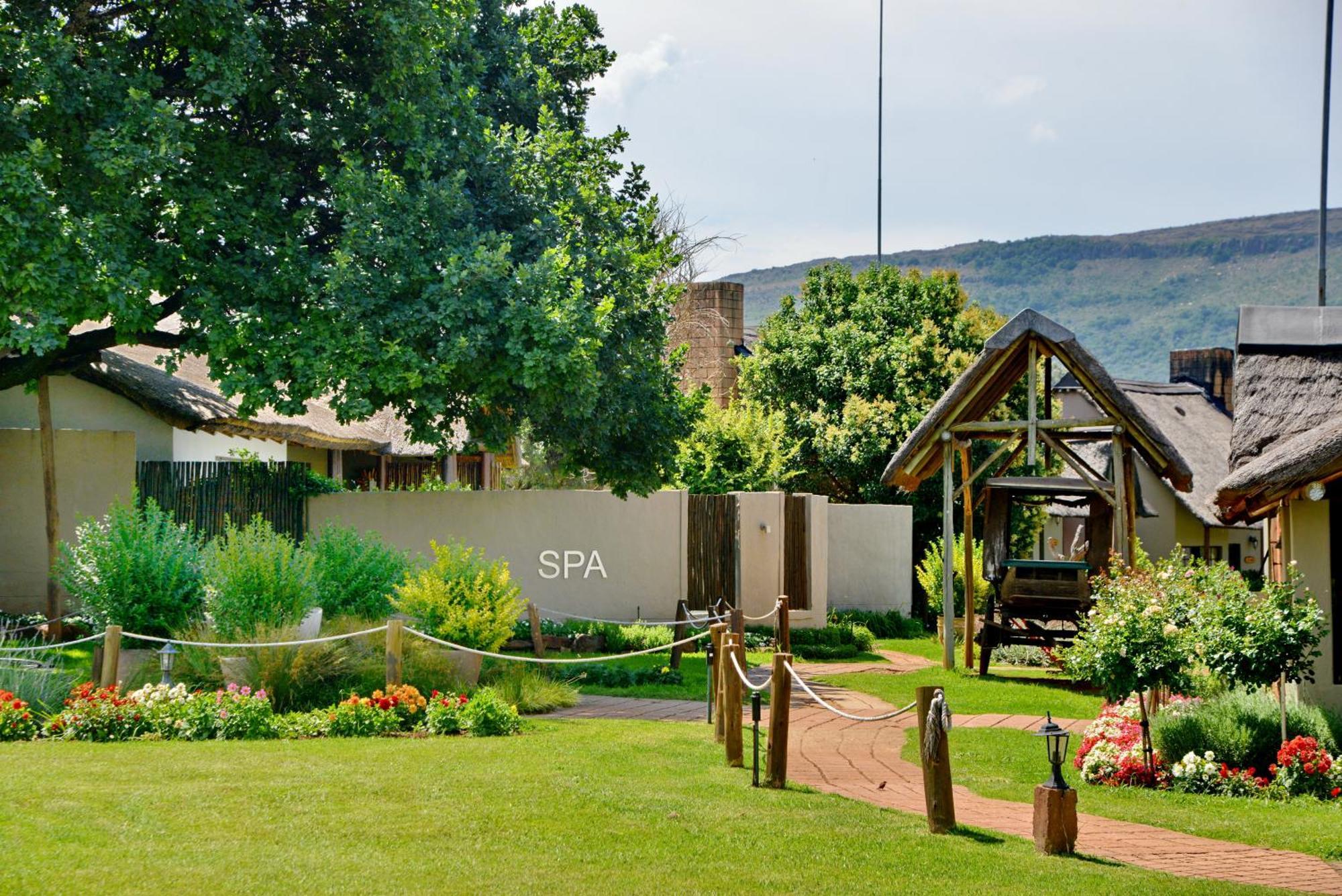 African Hills Safari Lodge & Spa 마갈리스버그 외부 사진
