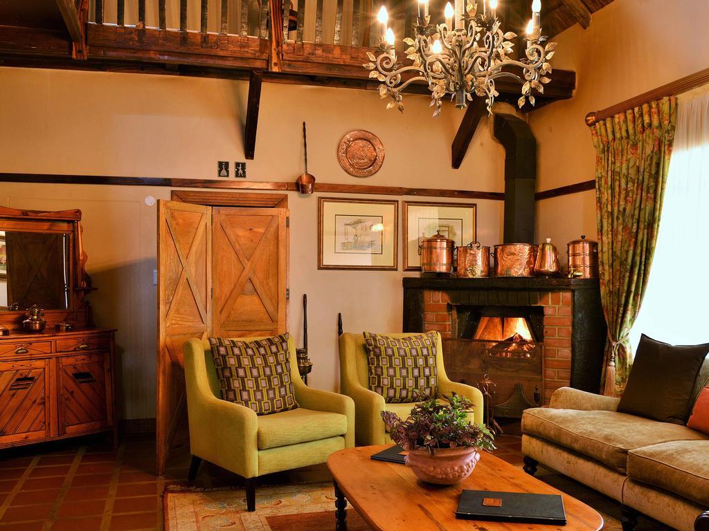 African Hills Safari Lodge & Spa 마갈리스버그 외부 사진